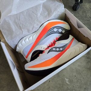 Saucony Endorphin Pro 4 Running Sneakers White Black Orange Size 10 S20939-129